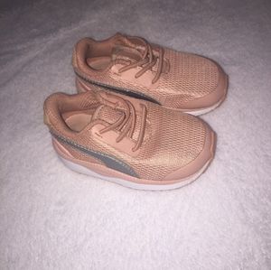 Puma baby girl size 5